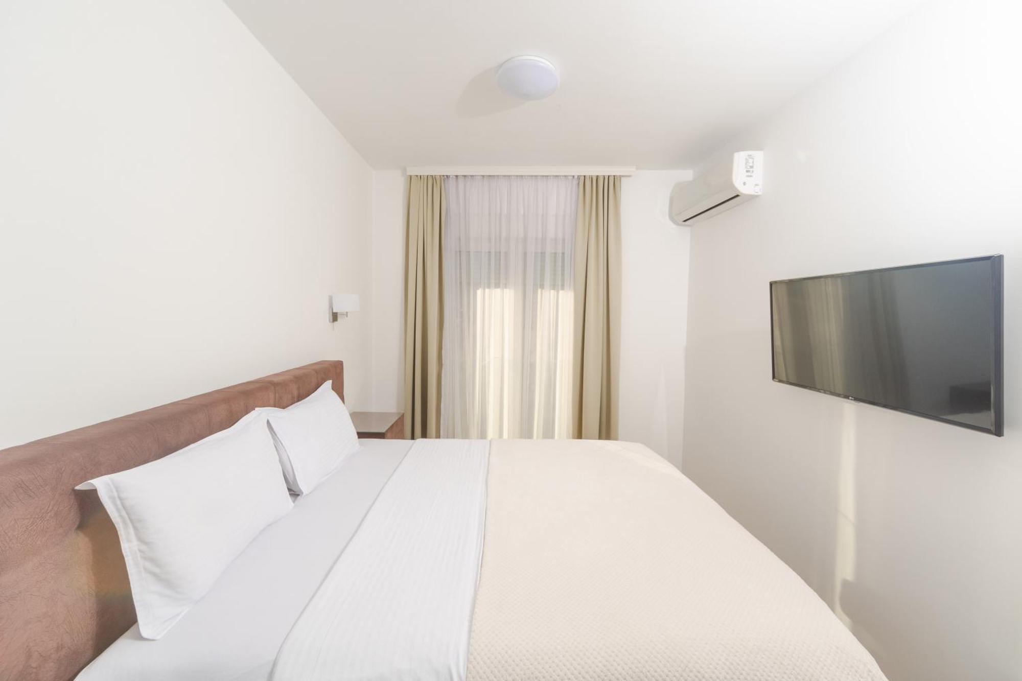 Hotel 219 Budua Esterno foto